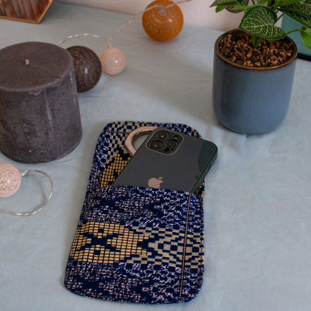 Porte-chargeur téléphone bleu