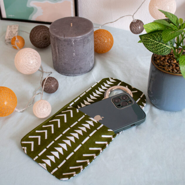 Porte-chargeur téléphone vert