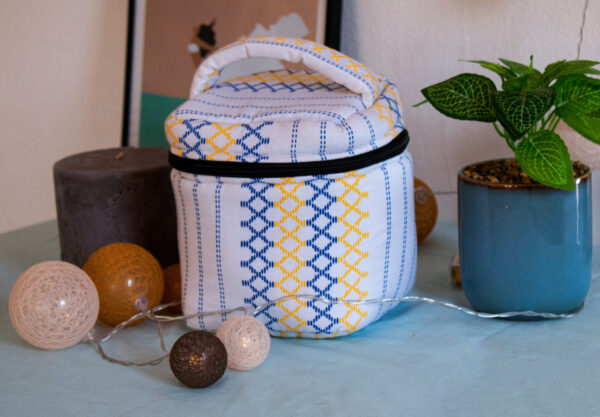 Trousse cubique blanche