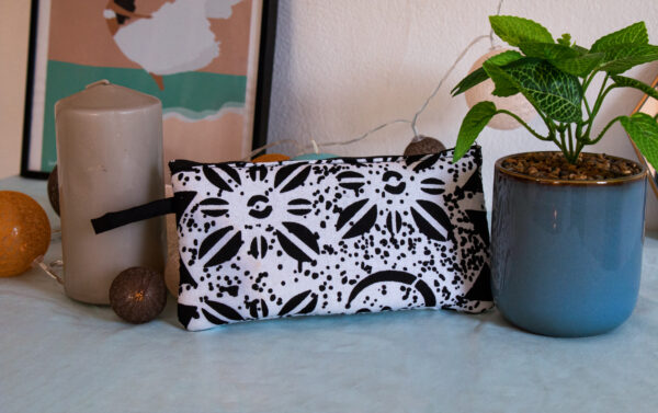 Trousse rectangulaire "Cotonou" blanche et noire