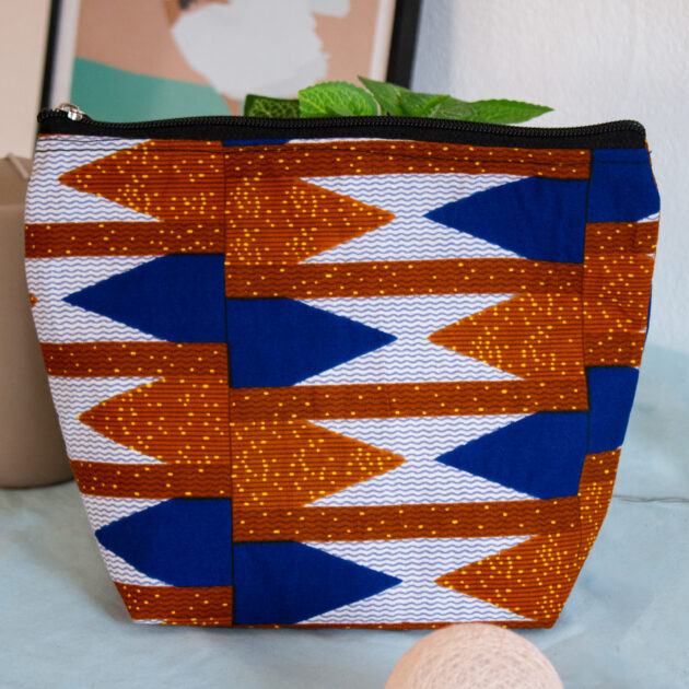 Trousse entoilée "Ganvié" marron, blanc, bleu